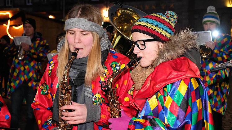 Für den musikalischen Rahmen sorgte die bunte Musikkapelle aus Obereschenbach. Fotos: Gerd Schaar