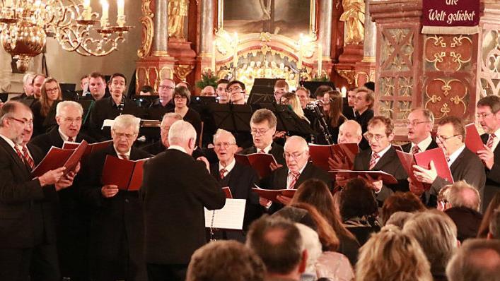 Der Männergesangverein Grafengehaig unter der Leitung von Ludwig Beck. Foto: Klaus Klaschka