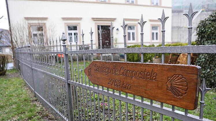 Erstmal Kirchschletten, dann vielleicht Santiago. Foto: Barbara Herbst