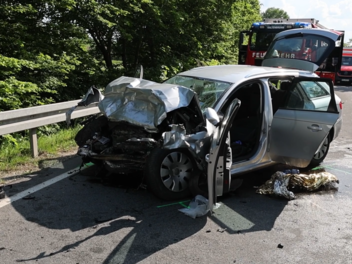 Tödlicher Unfall auf B4 im Kreis Coburg