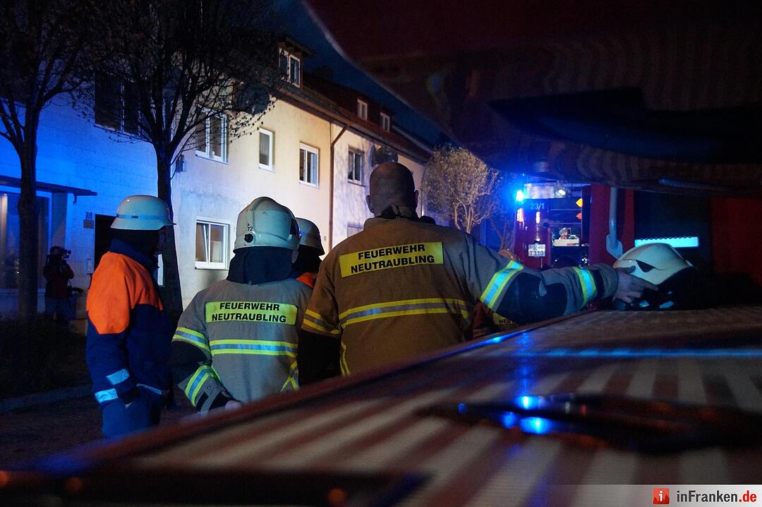 Neun Verletzte bei Brand in Asylunterkunft