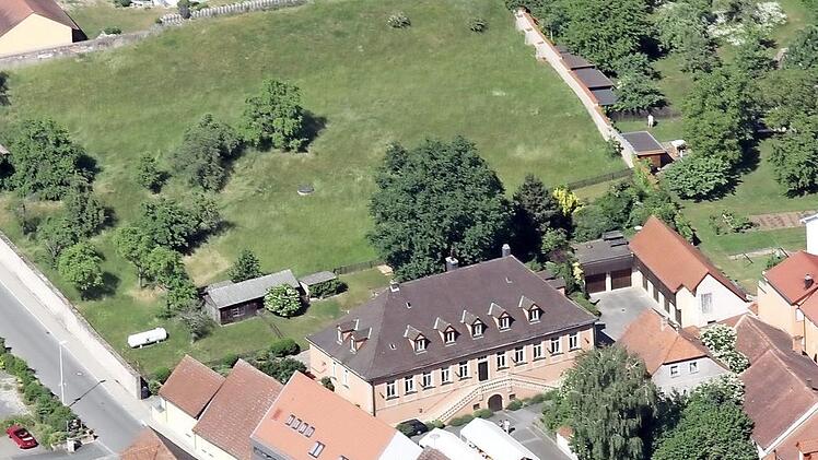 Das Landhaus-Areal mitten in Stegaurach Foto: Heinrich Hoffmann