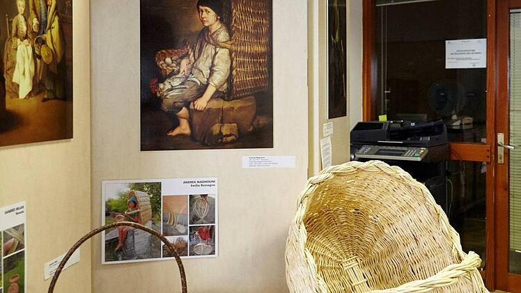 Kunstwerke mit Korb und  Körbe als handwerkliche Kunstwerke: In der angekündigten Ausstellung des Italieners Andrea Magnolini wird beides zusammengefügt. Stadt Lichtenfels