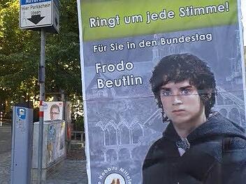 25 Bewerber kandidieren bei der Landtagswahl in den Stimmkreisen Bamberg-Stadt und Bamberg-Land. Frodo Beutlin aus Mittelerde ist nicht dabei - ein Scherz.  Foto: Sarah Dann
