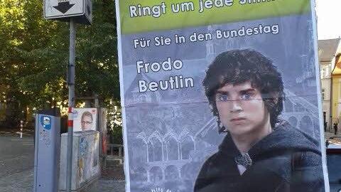 25 Bewerber kandidieren bei der Landtagswahl in den Stimmkreisen Bamberg-Stadt und Bamberg-Land. Frodo Beutlin aus Mittelerde ist nicht dabei - ein Scherz.  Foto: Sarah Dann