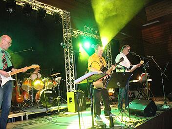 Die "Bodygards" standen auch 2017 wieder auf der Bühne und sorgten für Stimmung.  Foto: Heike Beudert