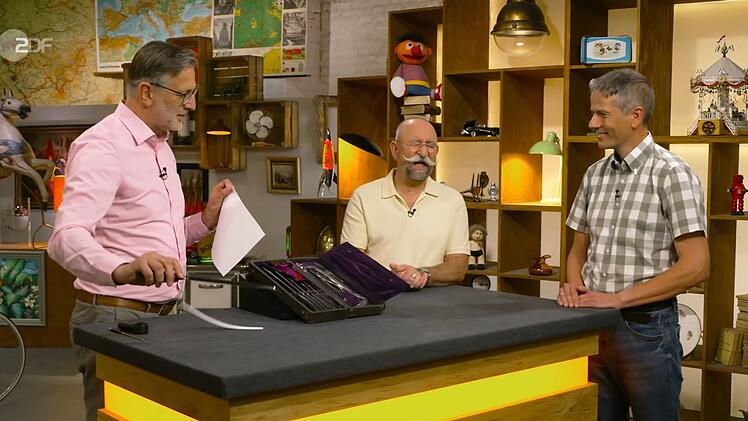 So gegruselt wie in der Donnerstagsfolge von "Bares f&uuml;r Rares" hat sich Horst Lichter noch selten.