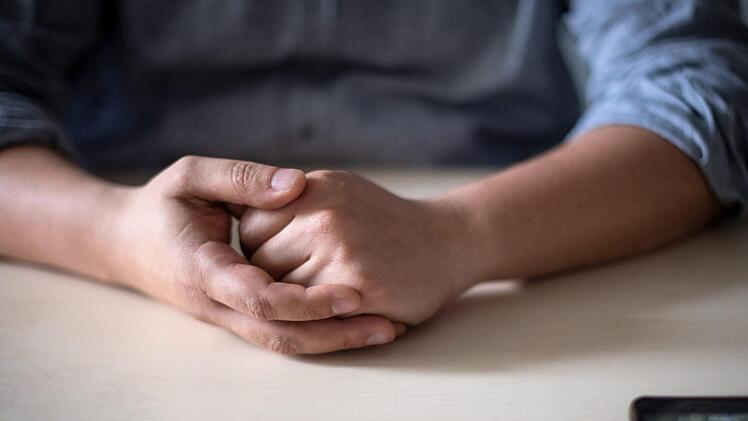 Ein p&auml;dophiler Wiederholungst&auml;ter wurde in Schweinfurt wegen sexuellen Missbrauchs zu drei Jahren und sechs Monaten verurteilt. Symbolfoto: Sina Schuldt/dpa