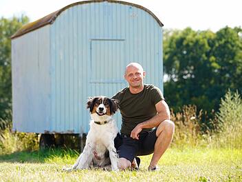 Schweine- und Spargelbauer Thomas U. (38) aus Bayern will sein Single-Dasein bei "Bauer sucht Frau" 2020 beenden.