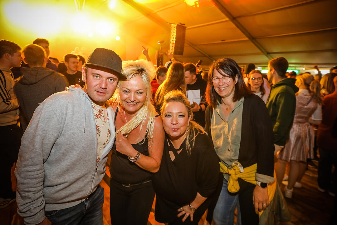 Weinfest Opening Party mit DJ Matze und Franky