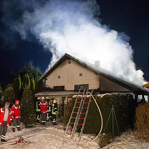 Werkstatt stand in Unterlauter in Flammen