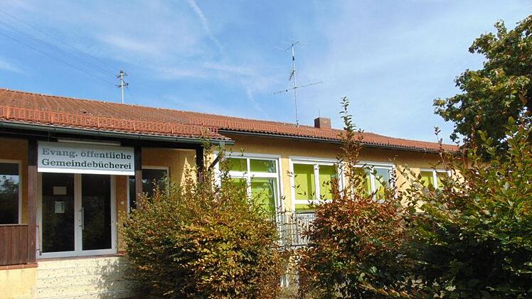 Der Kindergarten in Ermreuth mit öffentlicher Bücherei  Foto: Petra Malbrich