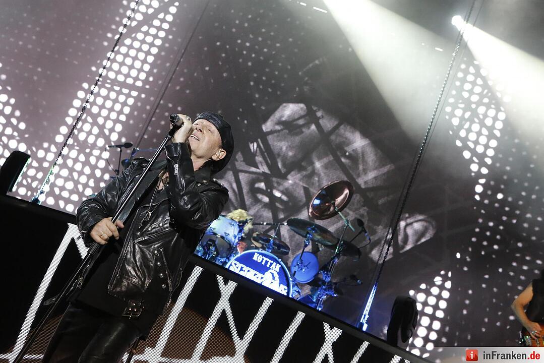 Scorpions38