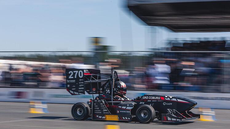 Mit dem C18-Ozelot fuhr das Rennwagenteam der Hochschule Coburg auf Platz 4 der Weltrangliste. Foto: Margareta B&ouml;gelein