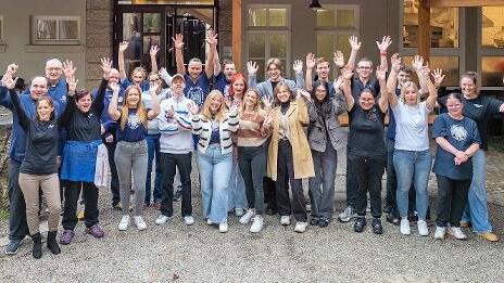 Das Team freut sich über die Auszeichnung.