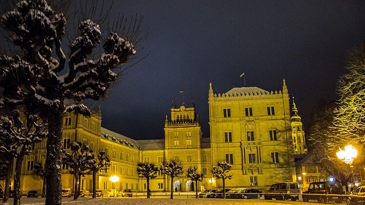 Coburger Winter-Impressionen: Blick auf den verschneiten Schlossplatz am Samstag.Foto: Jochen Berger