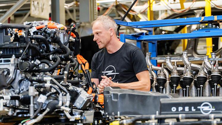 125 Jahre Fahrzeugbau bei Opel
