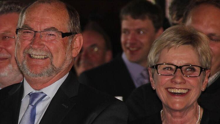 Verabschiedet sich nach 41 Jahren als Stadtrat: Werner Hipelius, hier bei seinem 65. Geburtstag, mit Ehefrau Marietta.