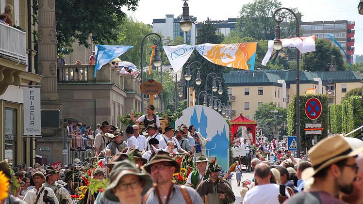 Impressionen vom Festzug 2018. Foto: Ralf Ruppert