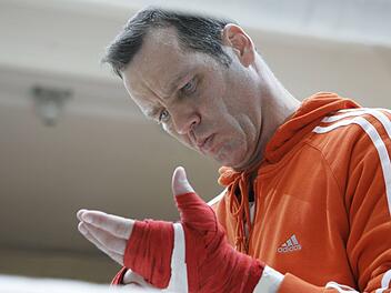 Boxer Henry Maske 2007 beim Training für sein geplantes Comeback gegen Virgil Hill. Maskes Niederlage gegen denselben Gegner gut zehn Jahre zuvor wirft noch heute Fragen auf.