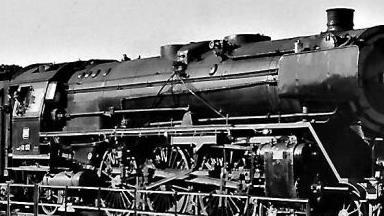 Die Dampflok 01 150 ließ die Herzen der Eisenbahnfreunde höher schlagen. Der Eisenbahnveteran stammt aus dem Jahre 1935.  Foto: Gerd Fleischmann