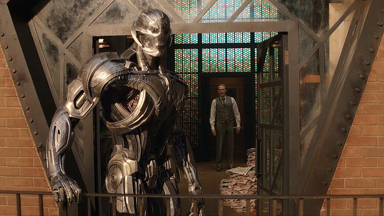 Ultron ist nicht gl&uuml;cklich dar&uuml;ber, das ihn Vision nicht aus dem Haus l&auml;sst.
