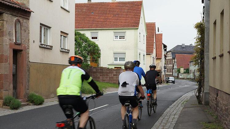 Die Sanierung der Ortsdurchfahrt ist das wichtigste Ziel der Dorferneuerung. Foto: Arkadius Guzy
