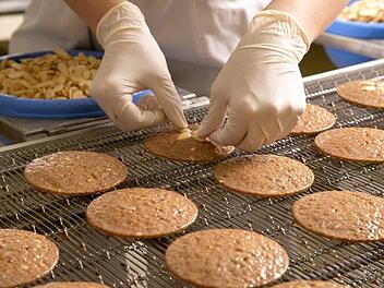 Lebkuchen aus Nürnberg werden in allen Ländern dieser Welt gegessen - nicht nur zu Weihnachten. Foto: Lebkuchen-Schmidt