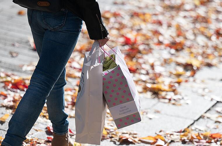 Handel hofft auf Rückkehr der Kunden vor Weihnachten