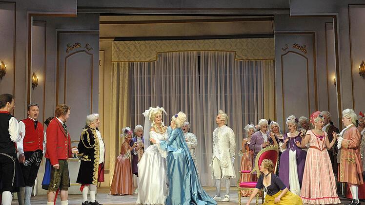 Szene aus dem "Vogelhändler" am Landestheater Coburg.Foto: Andrea Kremper