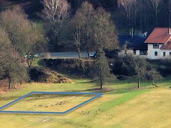 Unterhalb der Gaststätte "Liftstuben" soll die Like-Ice-Kunsteisbahn entstehen. Im Umfeld sind ein Spielplatz und ein Biergartenbetrieb angedacht. Foto: Gregor Lorenz