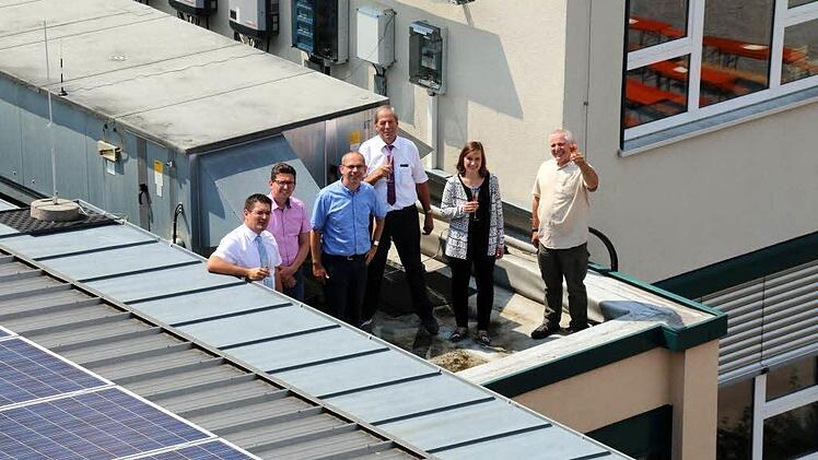 Inbetriebnahme der Photovoltaikanlage auf dem Ernestinum Foto: Bettina Knauth