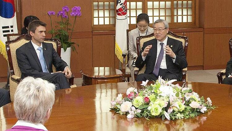Der Erlanger Bundestagsabgeordnete Stefan Müller (CSU) hatte bei einer Delegationsreise der Deutsch-Koreanischen Parlamentariergruppe nicht nur die Gelegenheit Südkorea zu besuchen, sondern reiste auch in den Norden. Foto: Privat
