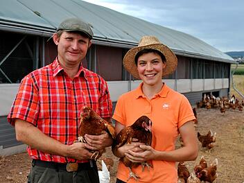 Michael Derleth und Ulrike Mandl-Derleth veranstalten am Samstag, 23. September, ein Kartoffelfest auf ihrem Naturland-Hof in Salz.. Regina Vossenkaul