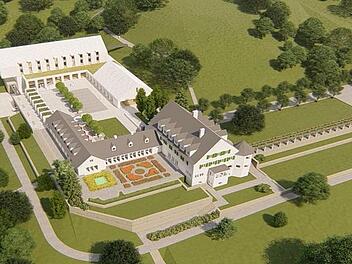 Die alten, denkmalgeschützten Gebäudeteile (graues Dach) bleiben vollständig erhalten und werden umfassend saniert. Dahinter entsteht ein Neubau (weißes Dach), der sich in der Gestaltung an die bestehende Substanz anpasst. Visualisierung: Wisag-Gruppe