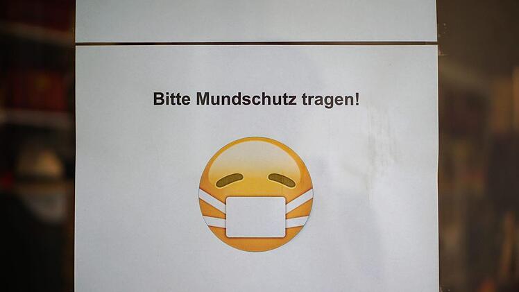 Auf Facebook wird behauptet, dass das Ordnungsamt mit einem Trick Ladenbesitzer abkassiert haben soll. Jetzt ermittelt die Polizei. Symbolbild: Bastian Sünkel
