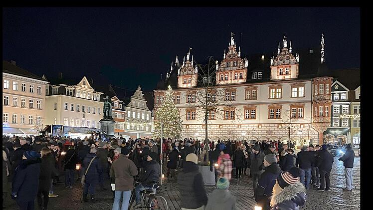 So genannte "Spaziergänge" könnten in Zukunft einer Allgemeinverfügung unterliegen.