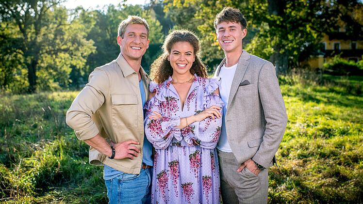 Zuletzt drehte sich bei "Sturm der Liebe"-Staffel wieder alles um ein Liebestrio: Im Mittelpunkt der 20. Staffel stand die Dreiecksbeziehung zwischen Ana Alves ( Soluna-Delta Kokol) und ihren beiden Traummännern Philipp Brandes (Robin Schick, rechts) und Dr. Vincent Ritter (Martin Walde).