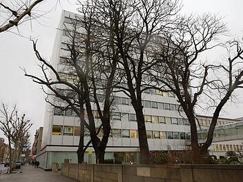 Im Gebäude in der Luitpoldstraße (Nähe Bahnhof) ist Tennet nur Mieter. Das Haus gehört der Bayernwerk AG. Deren Beschäftigte bleiben auch weiterhin in Bamberg. Foto: Barbara Herbst
