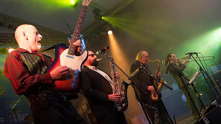 Der wahnwitzige Gitarrist Roy Herrington