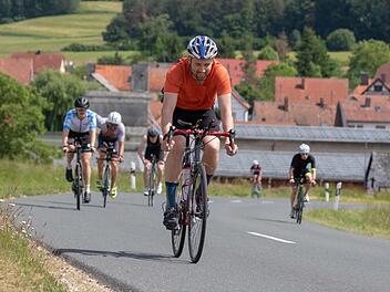 Die bergige Radstrecke verlangte den Athleten einiges ab. Foto: Klaus Gagel