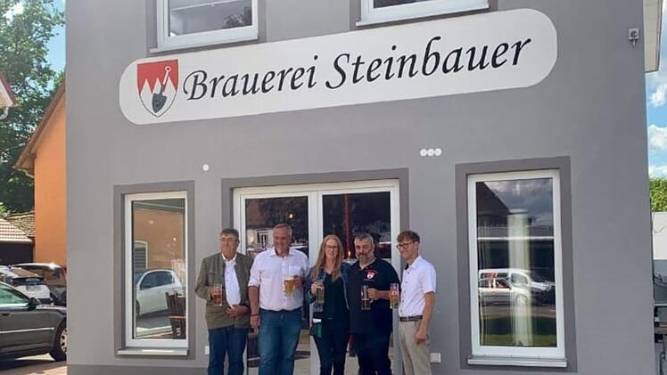 Neuendettelsau: Wohl erste Brauerei hat er&ouml;ffnet - gro&szlig;er Anklang