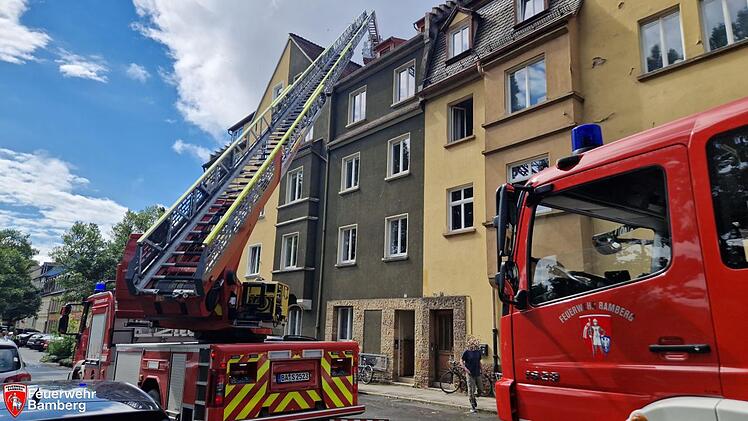 Schwarzer Rauch in Bamberg - Feuerwehreinsatz
