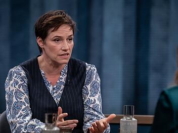 Politikwissenschaftlerin Nicole Deitelhoff lobte, dass durch Trump "Bewegung" in Verhandlungen zum Ukraine-Krieg gebracht worden sei.