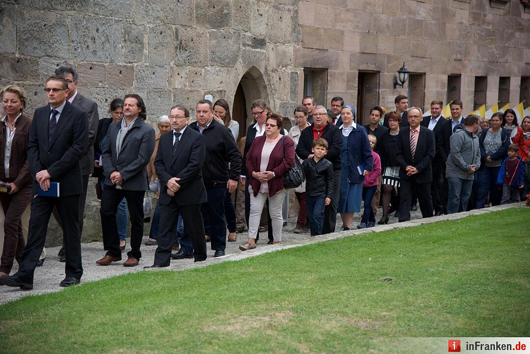 Nach einjähriger Kirchensanierung: Hannberg feiert die Wiedereröffnung der Wehrkirche der Pfarrei Geburt Mariens Hannberg