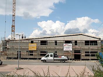 Der Neubau des Ebensfelder Feuerwehrhauses liegt im Zeitplan. Foto: Gerda Völ