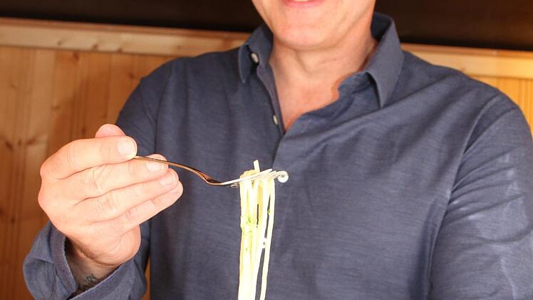 Starkoch Alexander Herrmann kredenzte leckere Spaghetti. Foto: Sonny Adam