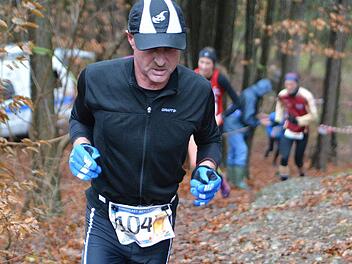 An der steilsten Stelle kurz vor dem Ziel sind die Teilnehmer besonders gefordert. Foto: K.-H. Weber