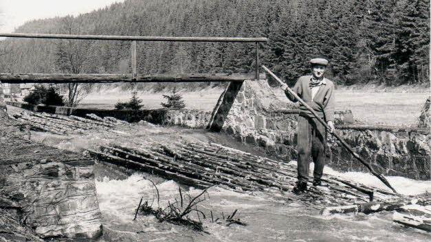 Ein Flößer im Jahr 1958