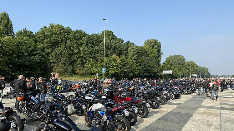Stau-Chaos erwartet: Biker-Demonstration legt Verkehr in Nürnberg lahm